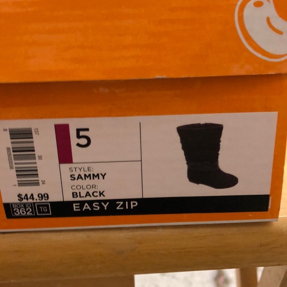 Sold out - Picture 3 of 3